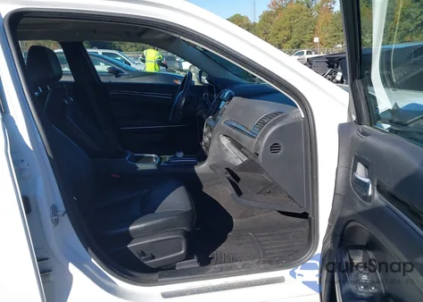 2016 Chrysler 300C Awd z USA, uszkodzony, nr VIN 2C3CCAKG6GH234500